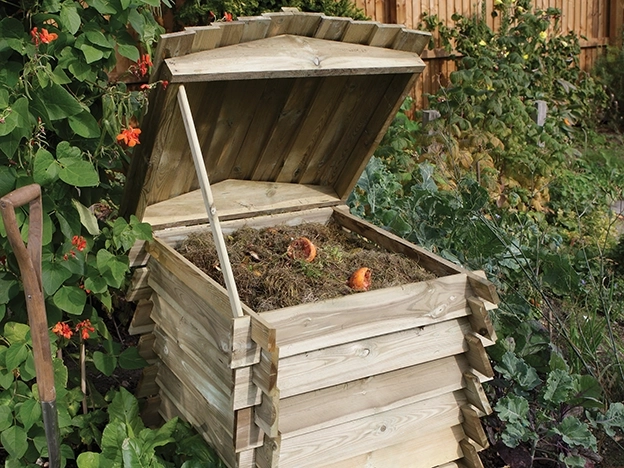 Compost Bins & Buckets