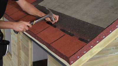 SFG_-_Fixing_shingles_base_course_-_5E.jpg