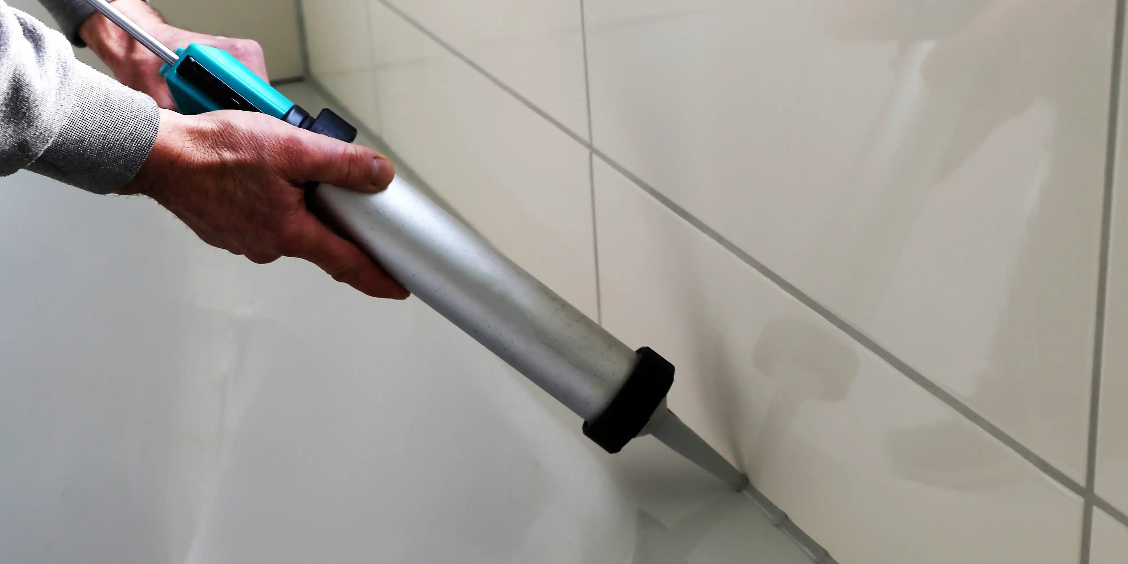 wickes-bathroom-how-to-reseal-bath-and-shower-5.webp