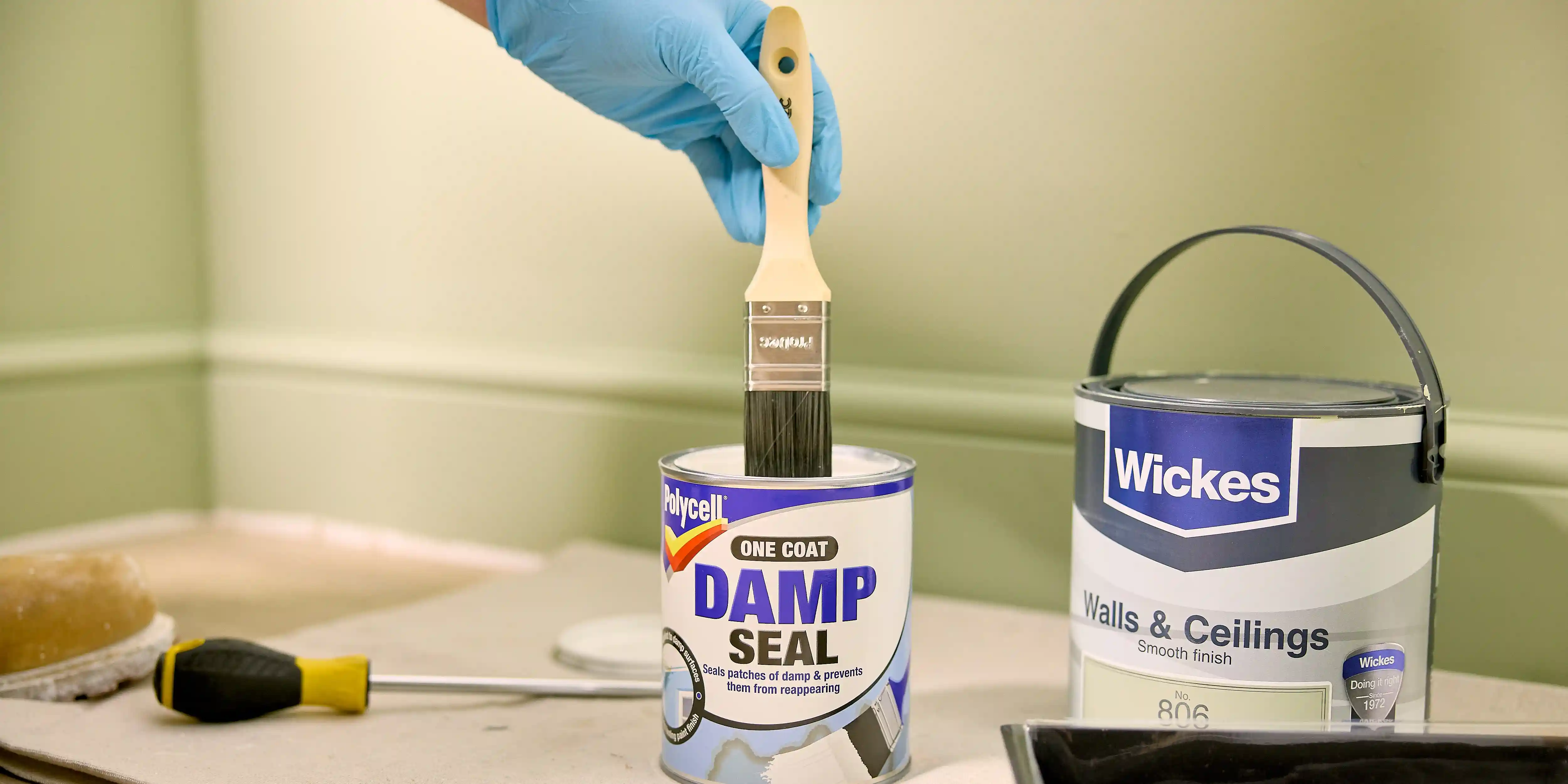 wickes-home-maintenance-treat-damp-wall-27.webp