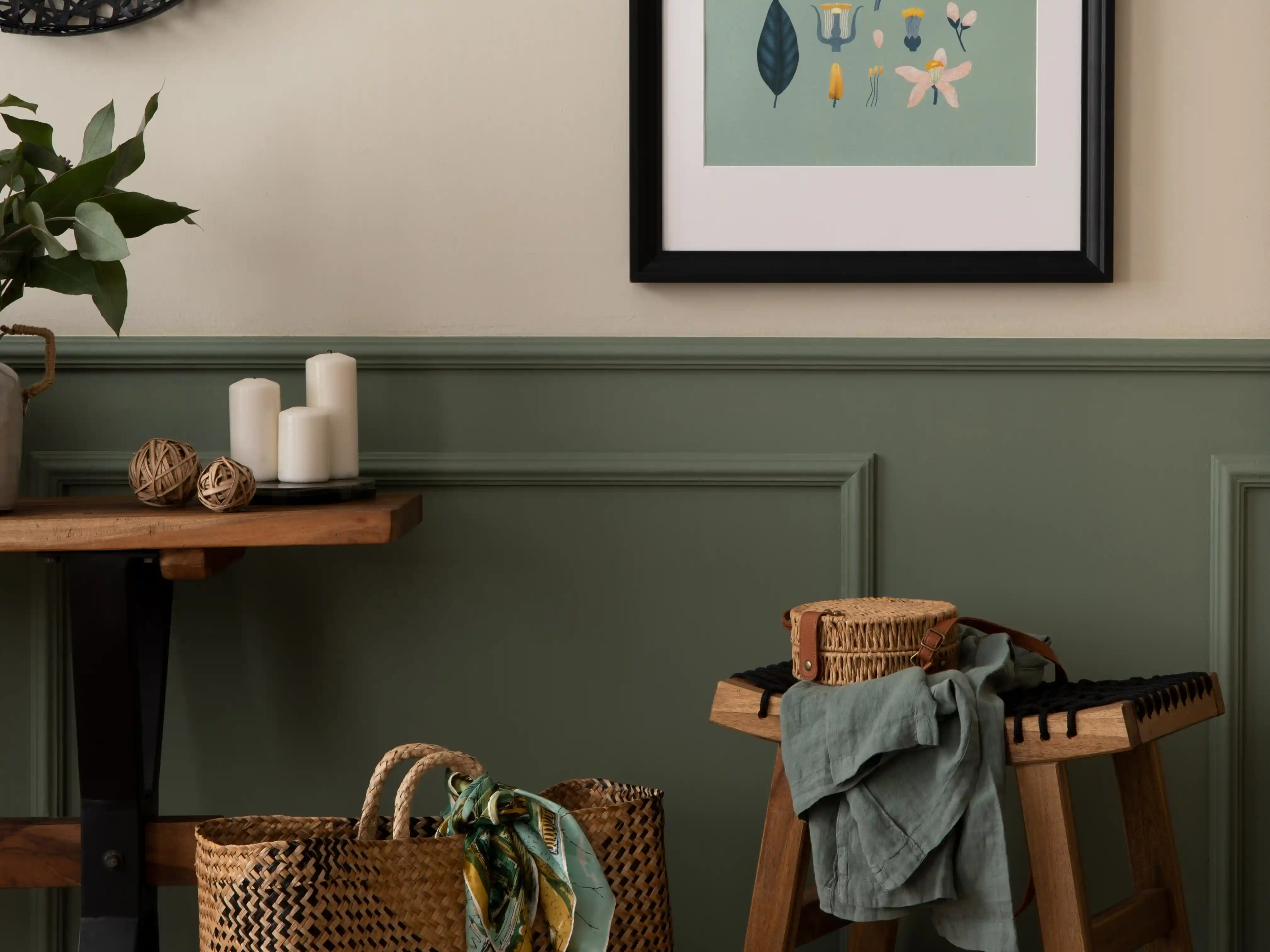 wickes-decorating-how-to-varnish-wood-45.webp