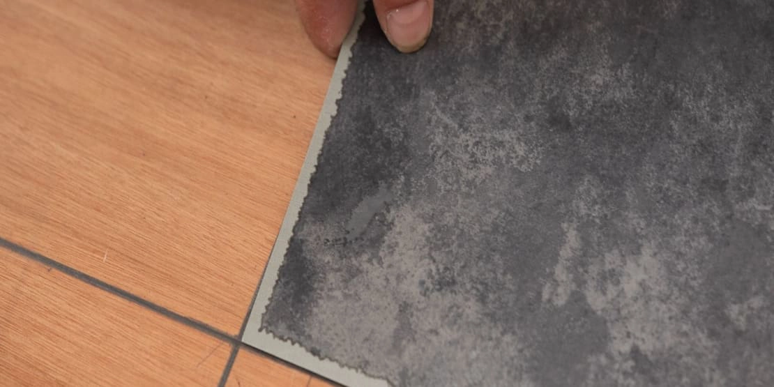 wickes-flooring-how-to-carpet-vinyl-tiles-11.webp
