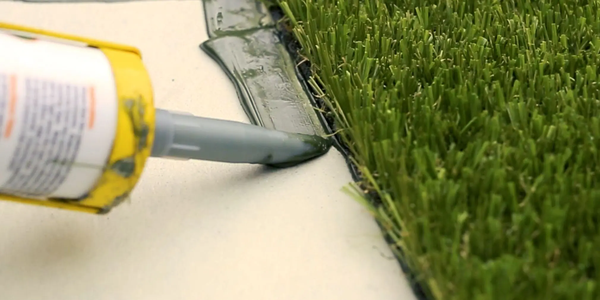 wickes-gardens-install-artificial-grass-15.webp