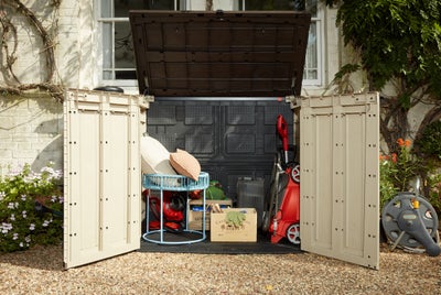 Utilising outdoor storage