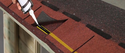 SFG_-_Fixing_eaves_course_tile_tabs_-_5F.jpg