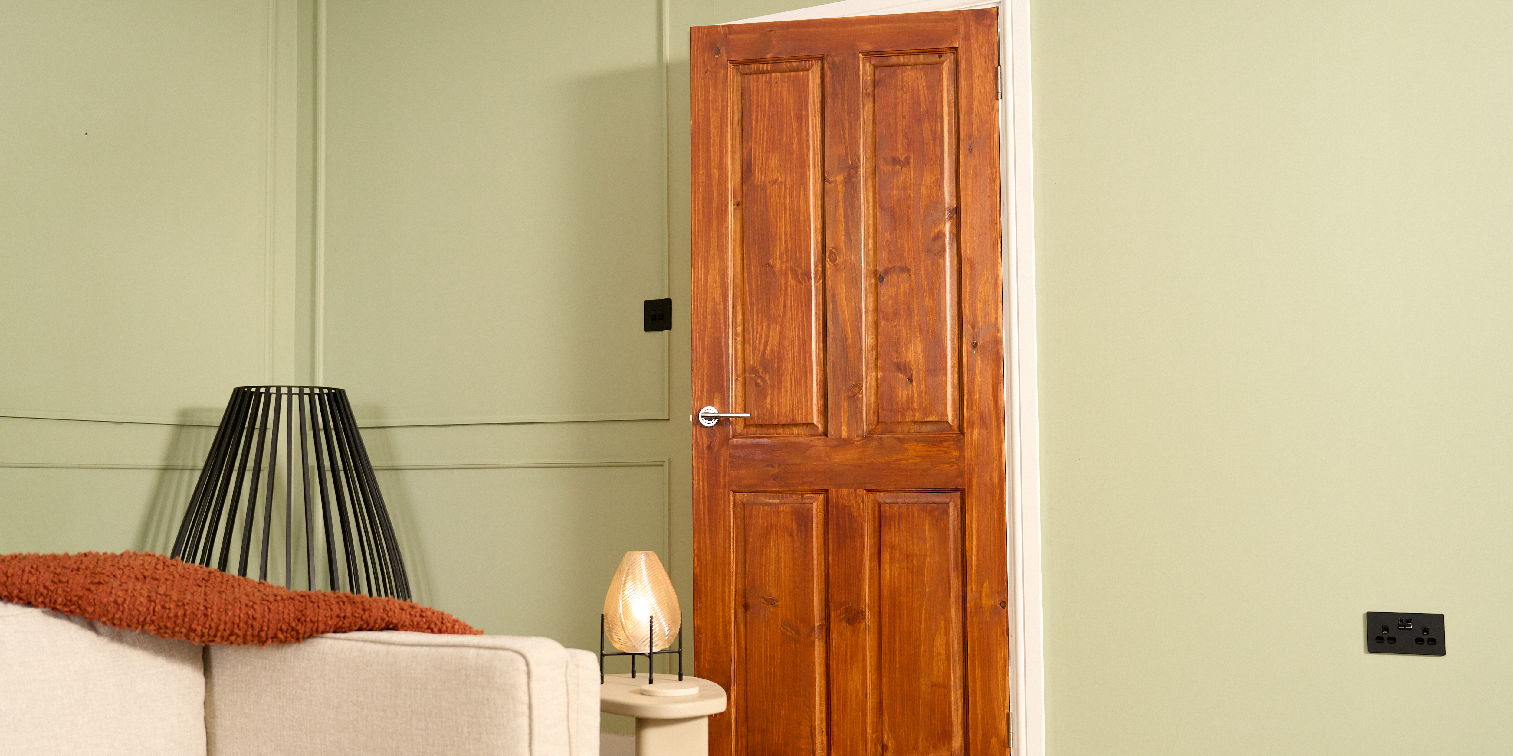 wickes-doors-varnish-door-how-to-13.jpg