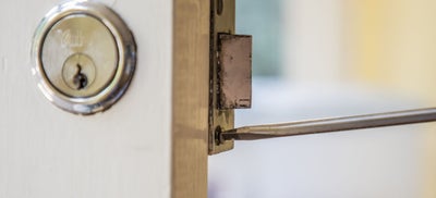 20.How-To-Fit-Door-Locks-Rim-Cylinder-6.jpeg