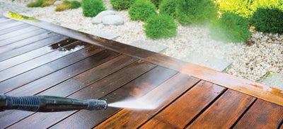 5.Cleaning_decking.jpeg