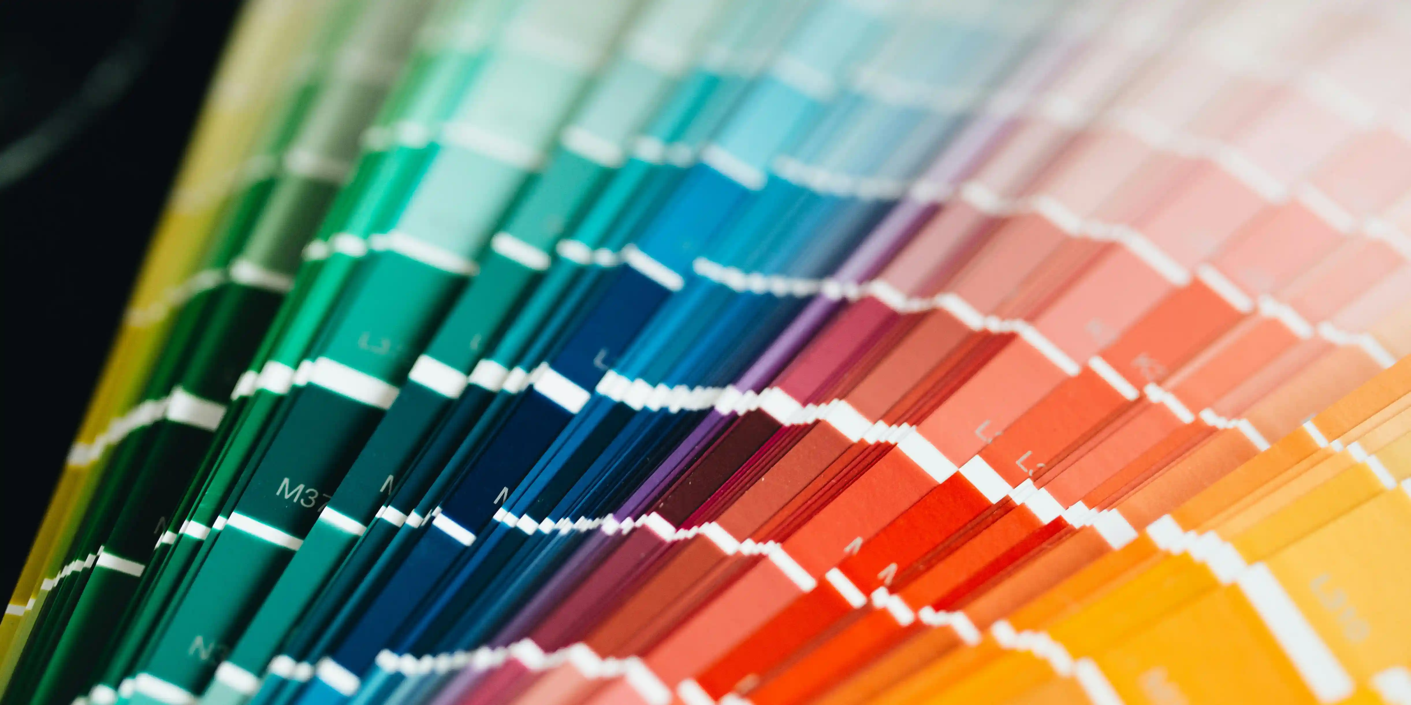 wickes-decorating-paint-wall-panelling-2.webp