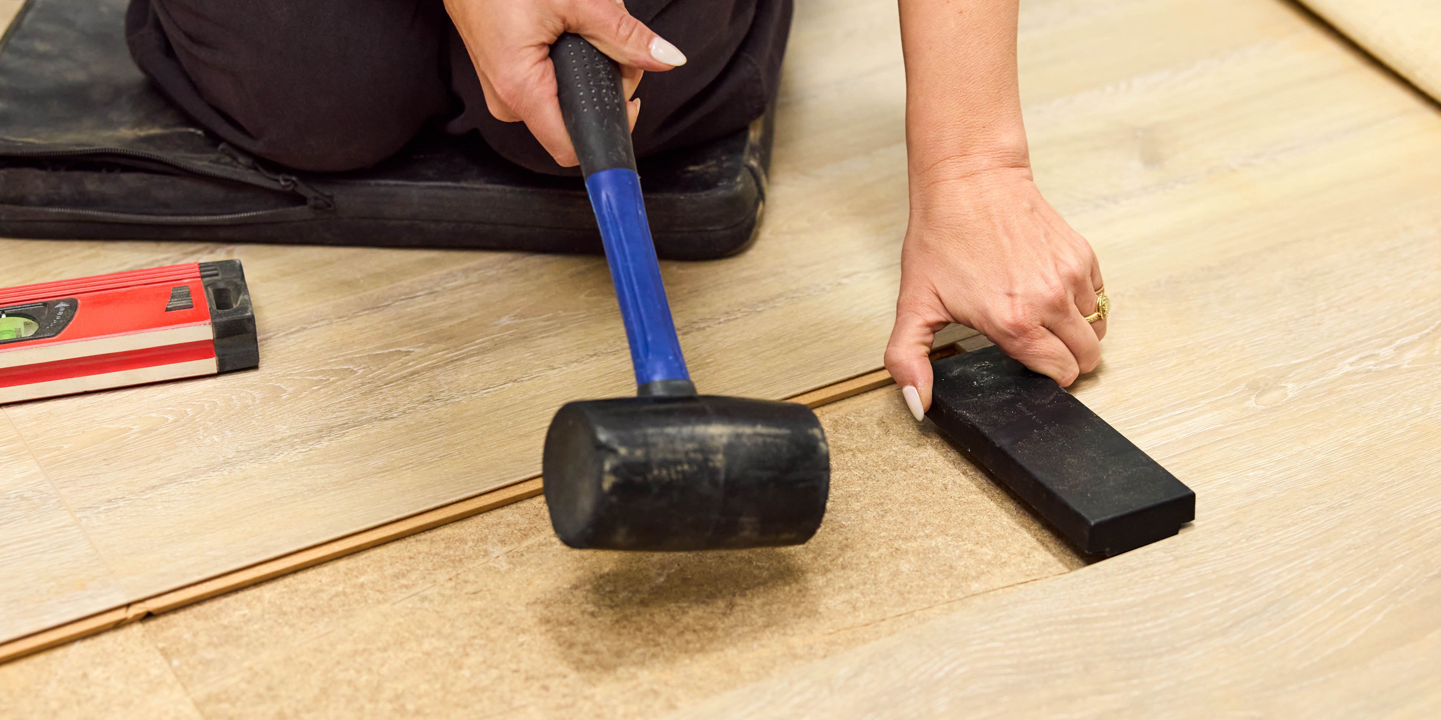 wickes-flooring-how-to-repair-laminate-3.jpg