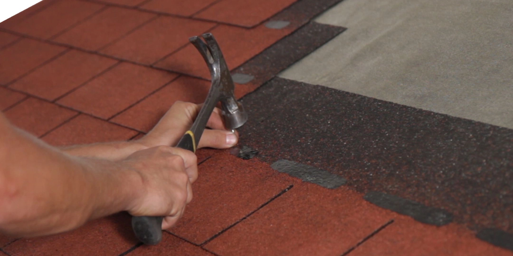 wickes-home-maintenance-fit-roof-shingles-11.webp