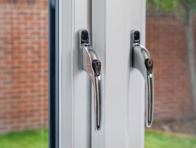 yale-window-handles.jpg