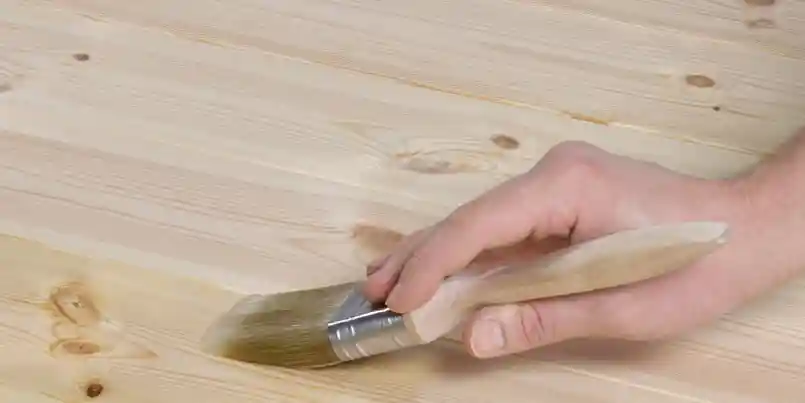 wickes-decorating-how-to-varnish-wood-40.webp