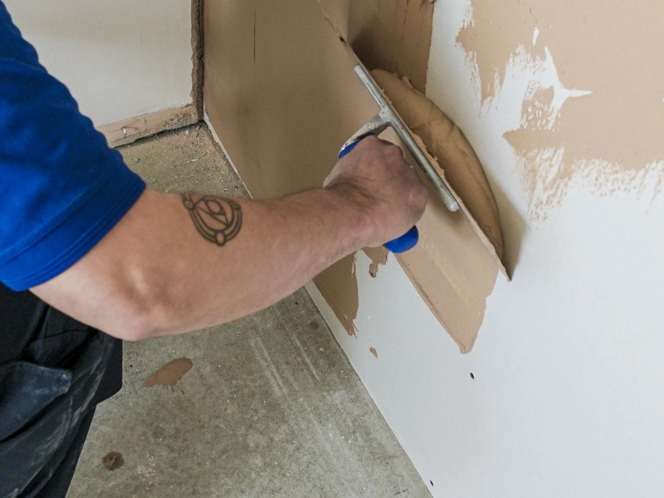 wickes-decorating-preparing-walls-and-ceilings-31.webp