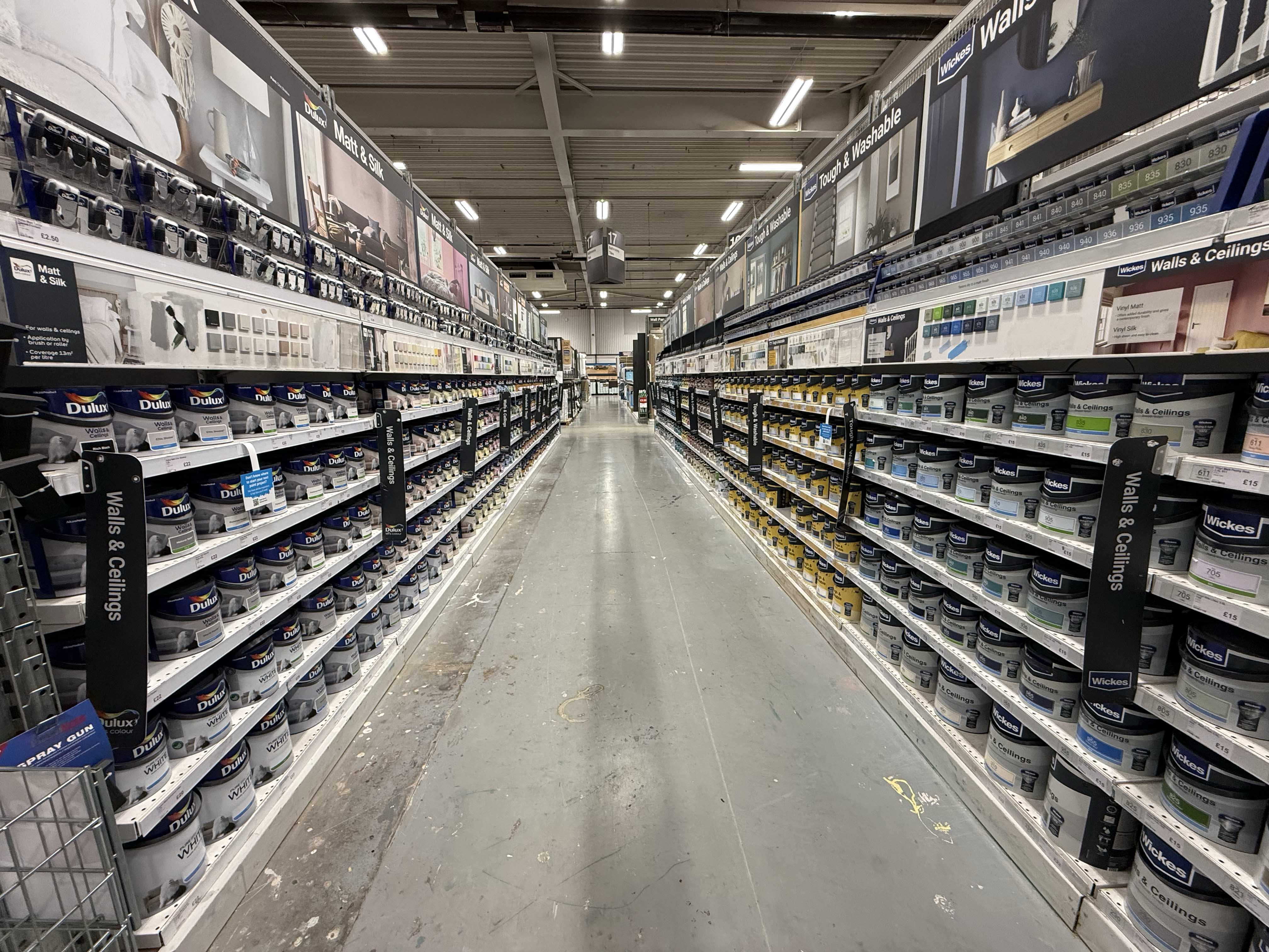 Wickes_Wolverhampton_PaintAisle.jpg
