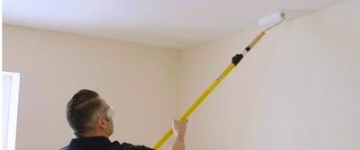 8-How-To-Painting-the-Ceiling.jpeg