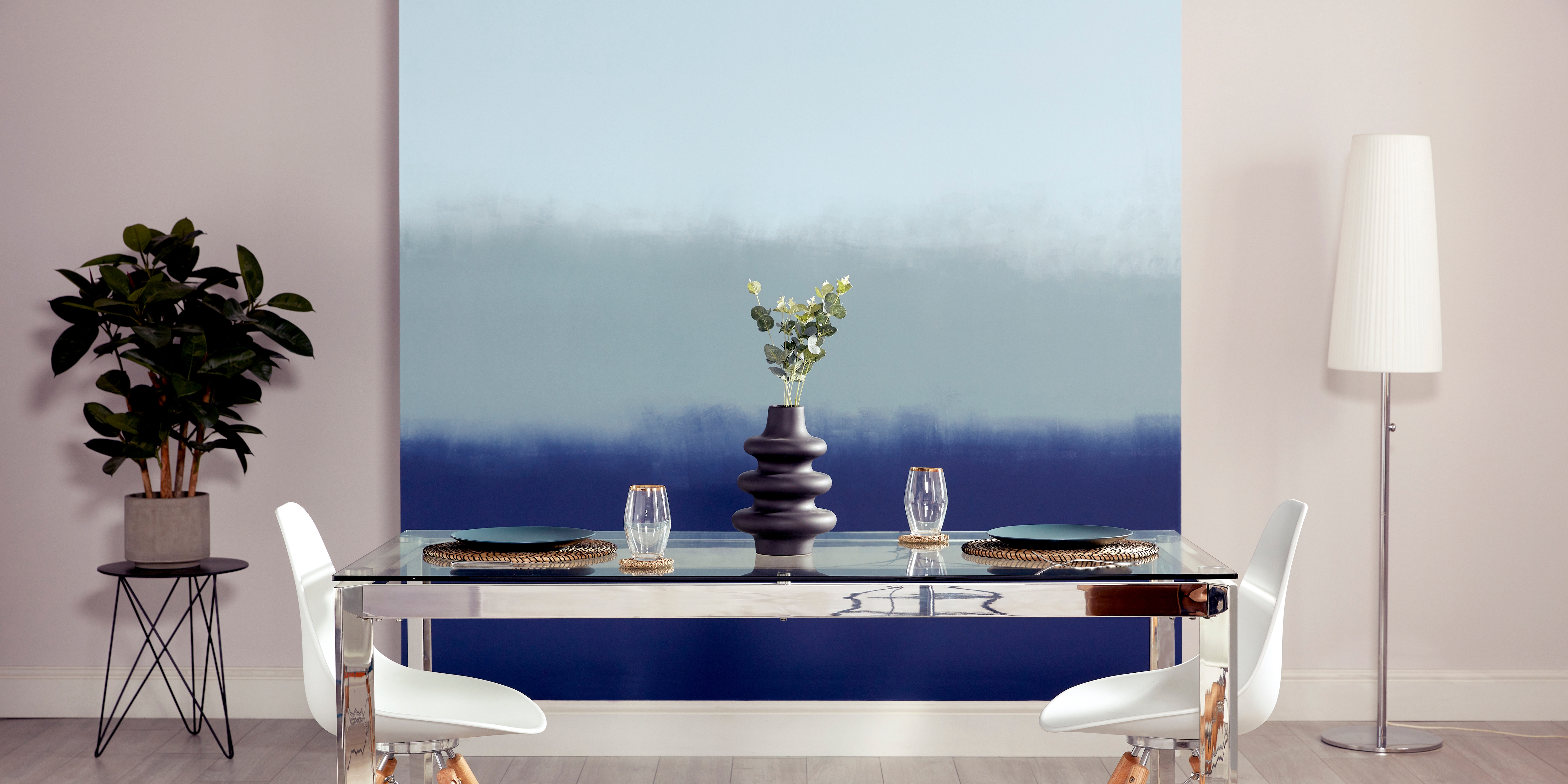 Ombr&eacute; effect feature wall