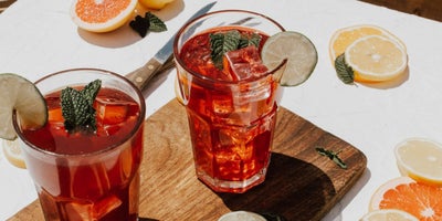 220719-SummerContent2-SummerCocktailTrends-Bloodorangefizz.jpg