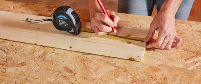 3.Measuring_timber.jpeg