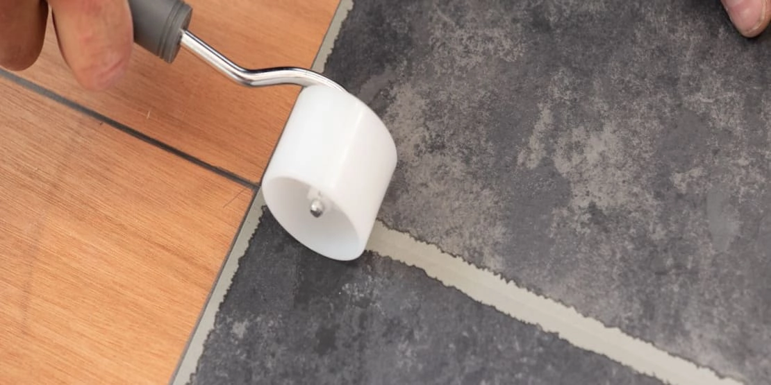 wickes-flooring-how-to-carpet-vinyl-tiles-13.webp