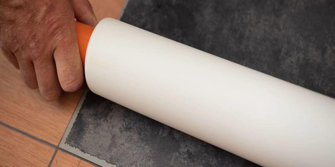wickes-flooring-how-to-carpet-vinyl-tiles-12.webp