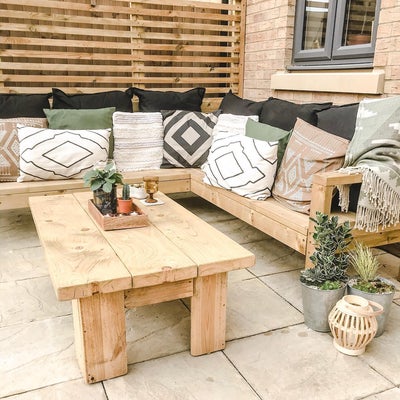 004-garden-furniture-sleeper-timber.png