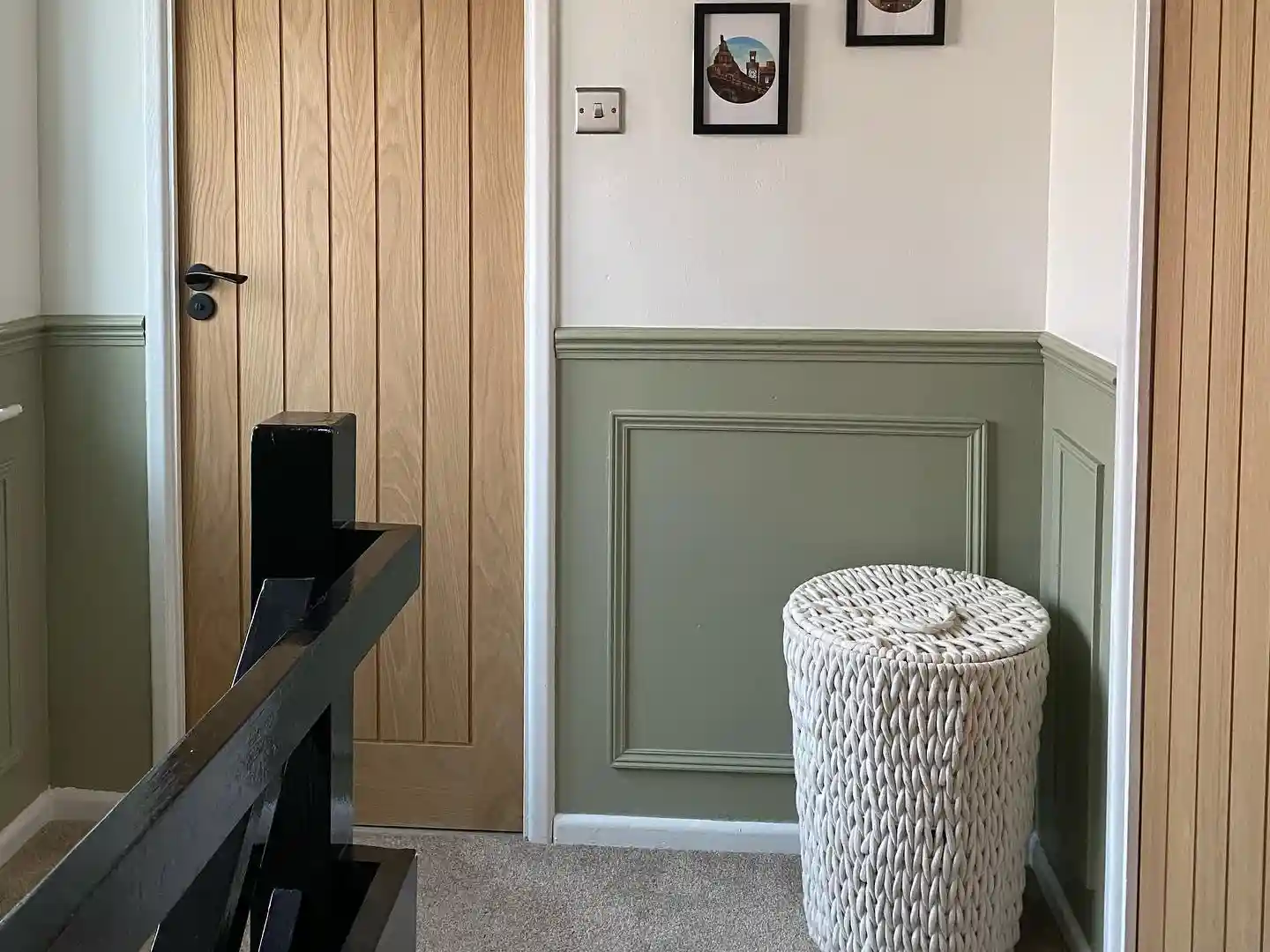 wickes-decorating-modern-hallway-panelling-6.webp