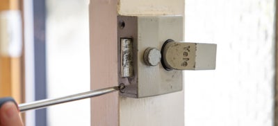 15-How-To-Fit-Door-Locks-Rim-Cylinder-1.jpeg