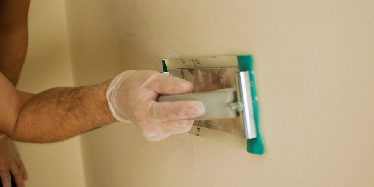 wickes-decorating-preparing-walls-and-ceilings-12.webp