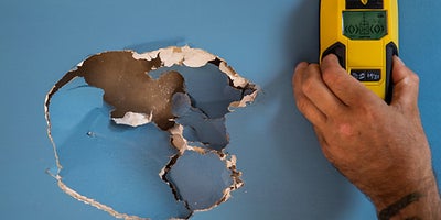 20.How-To-Repair-Walls-Large-Hole-1.jpeg