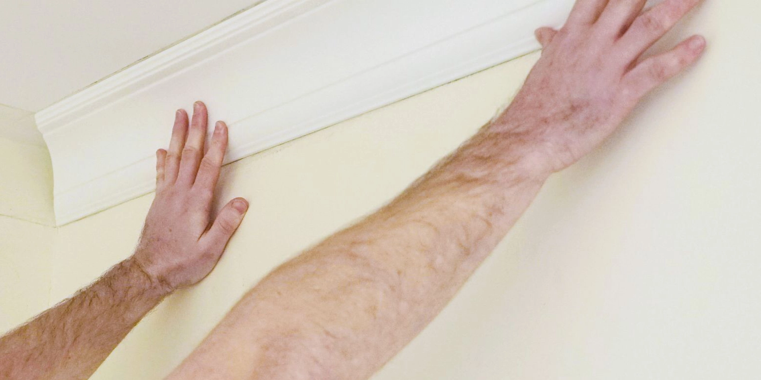 wickes-decorating-fit-coving-8.webp