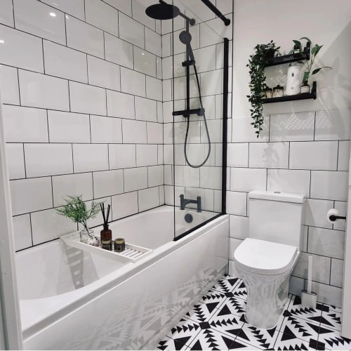 Wickes_TileBathroomWall_CeramicTiles.webp