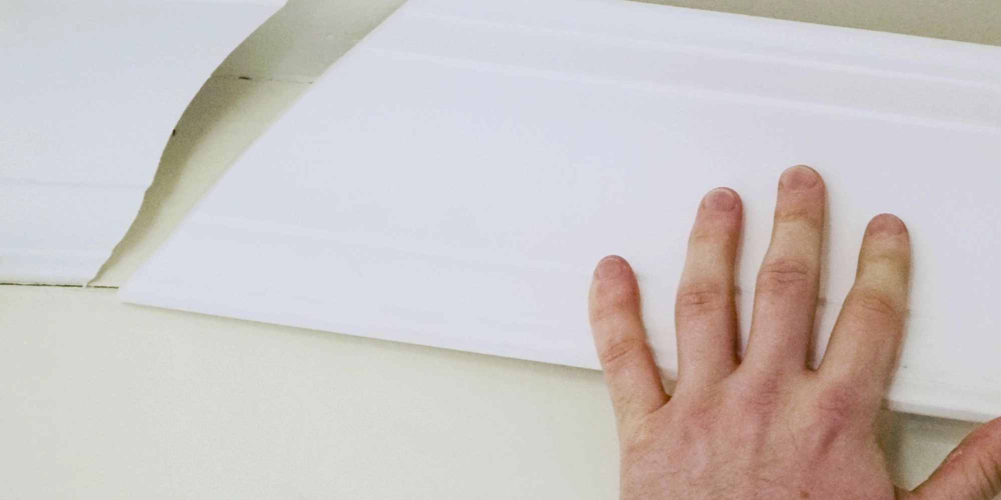 wickes-decorating-fit-coving-12.webp