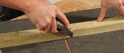 SFG_-_Cutting_shingles_-_6F-1.jpg