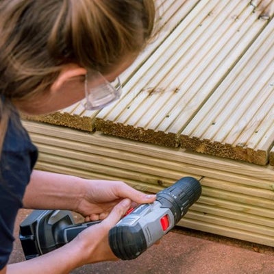 2018-Wickes-How-to-lay-a-deck.jpg