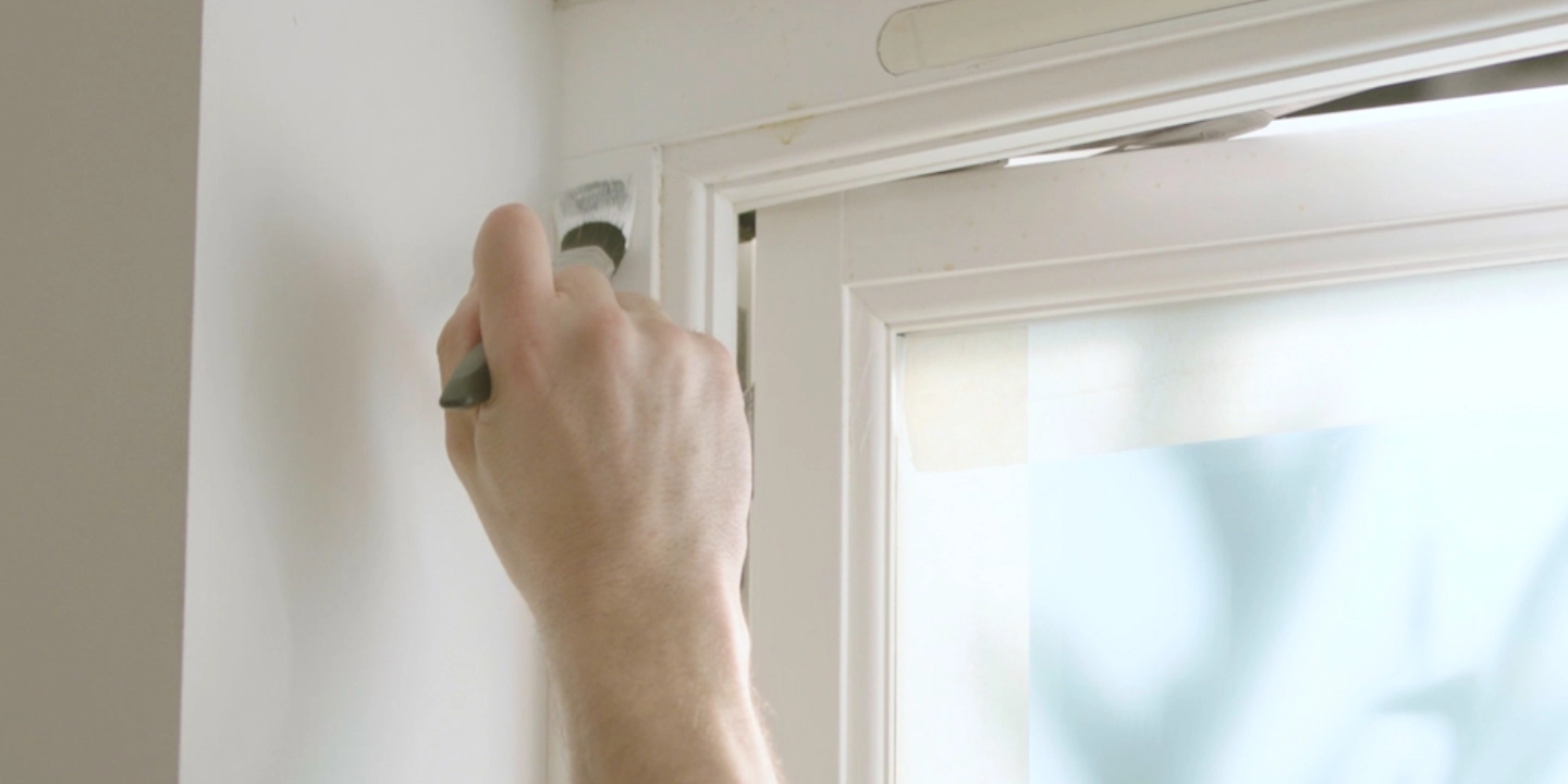 wickes-decorating-painting-interior-woodwork-6.webp