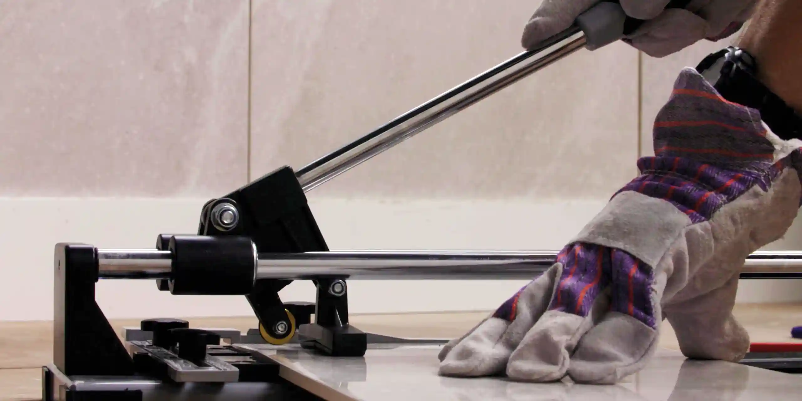 wickes-tiling-how-to-cut-tiles-7.webp
