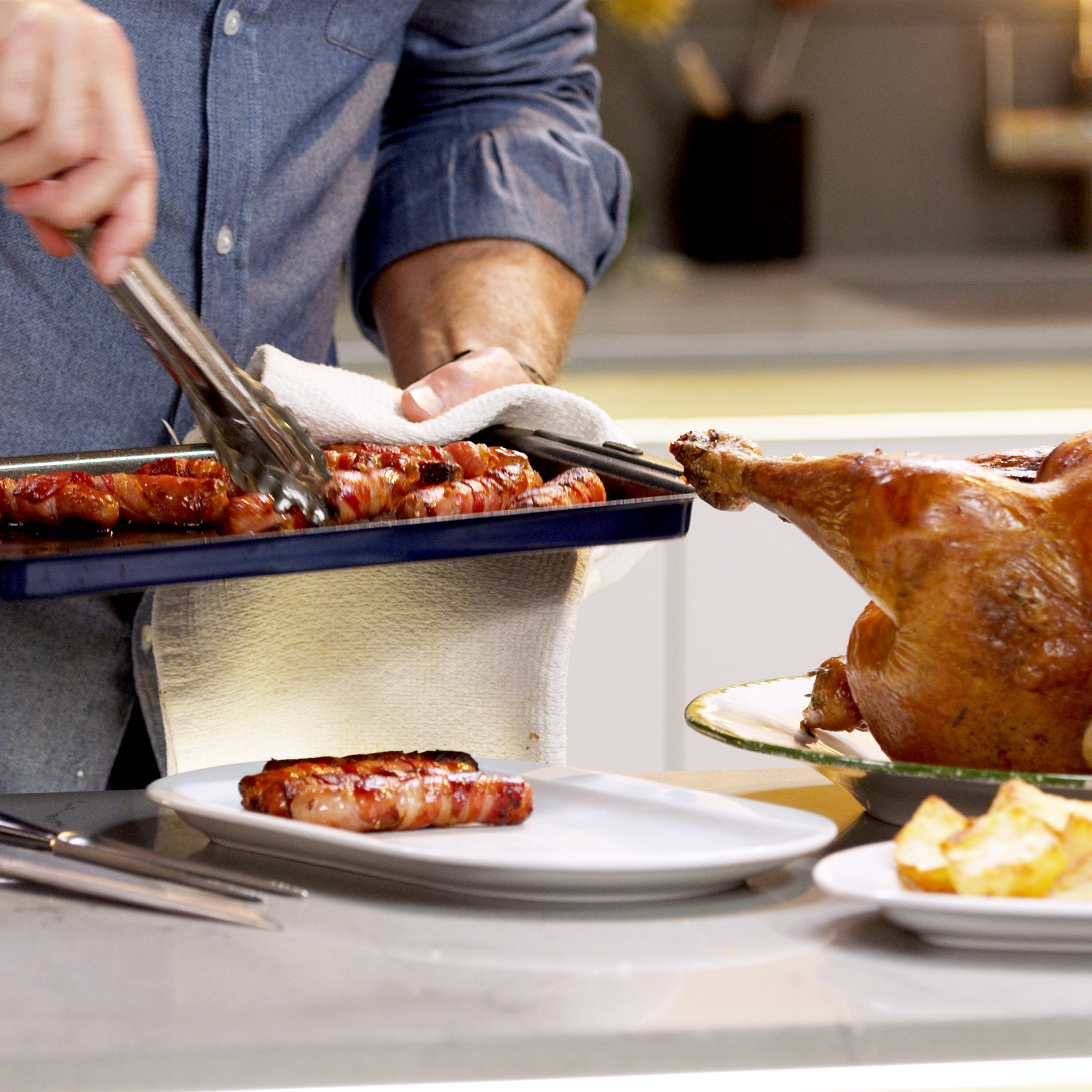 Pigs_in_blankets_and_potatoes