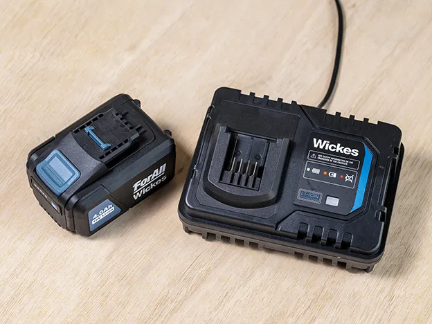 Power Tools Batteries & Chargers