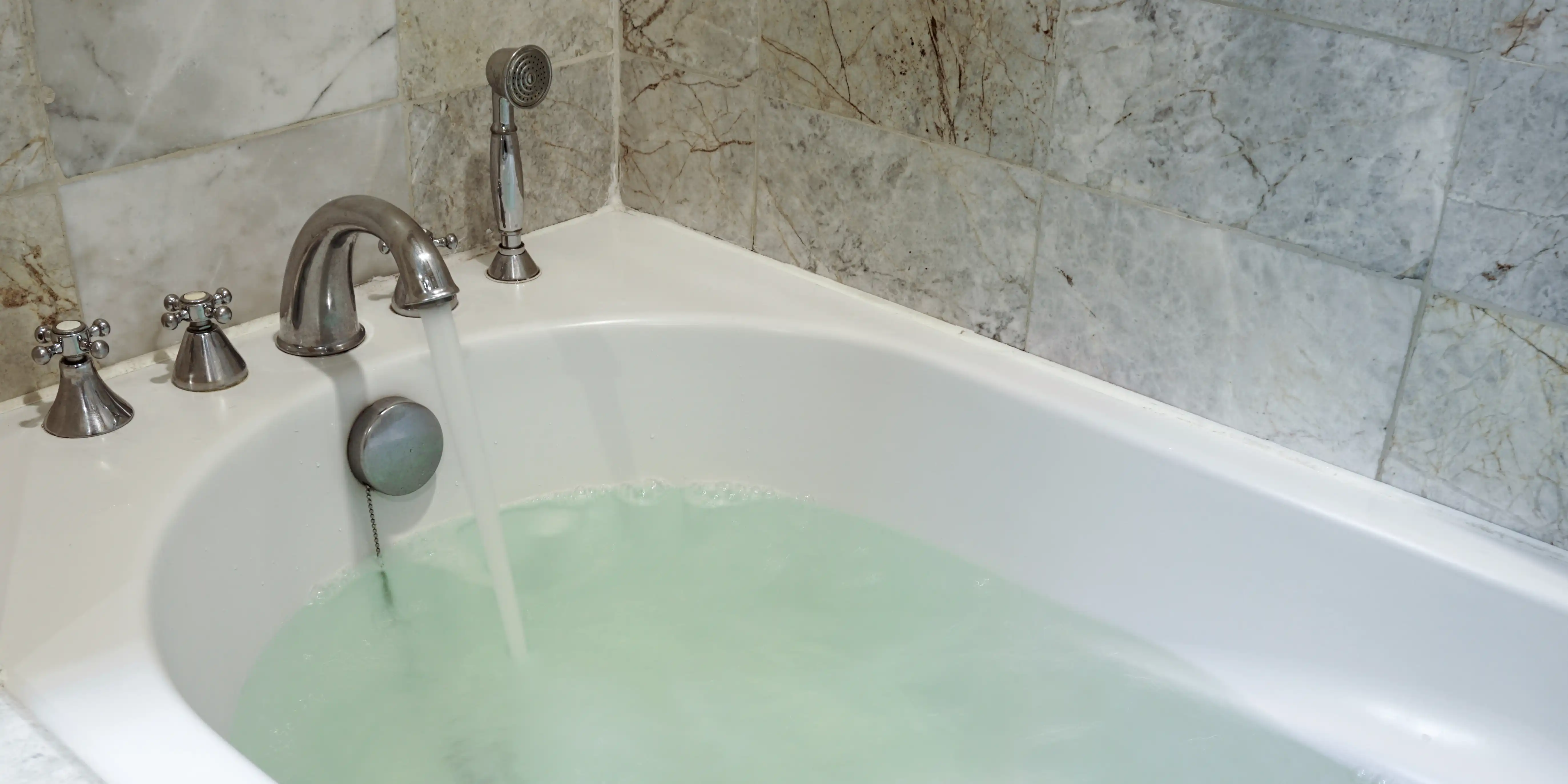 wickes-bathroom-how-to-reseal-bath-and-shower-6.webp