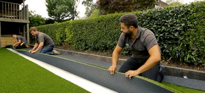 11.Laying_artificial_grass.jpeg