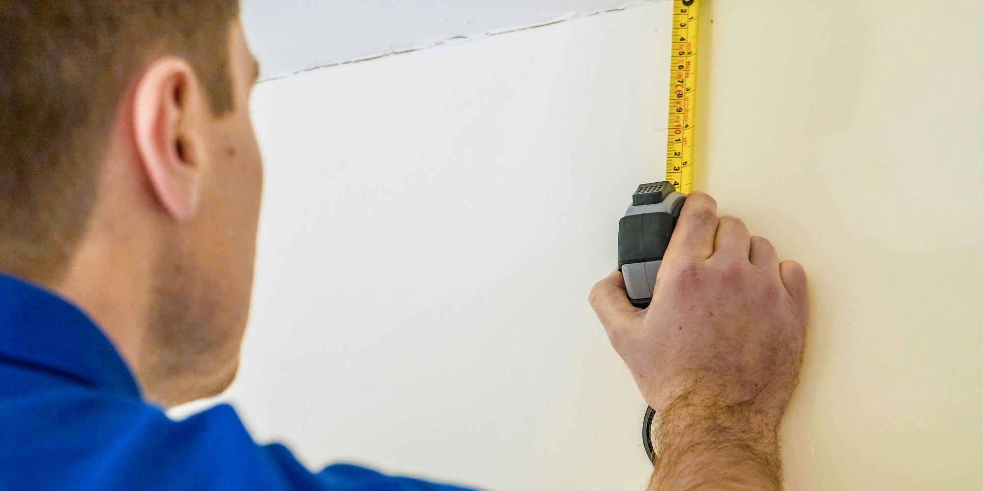 wickes-decorating-fit-coving-4.webp