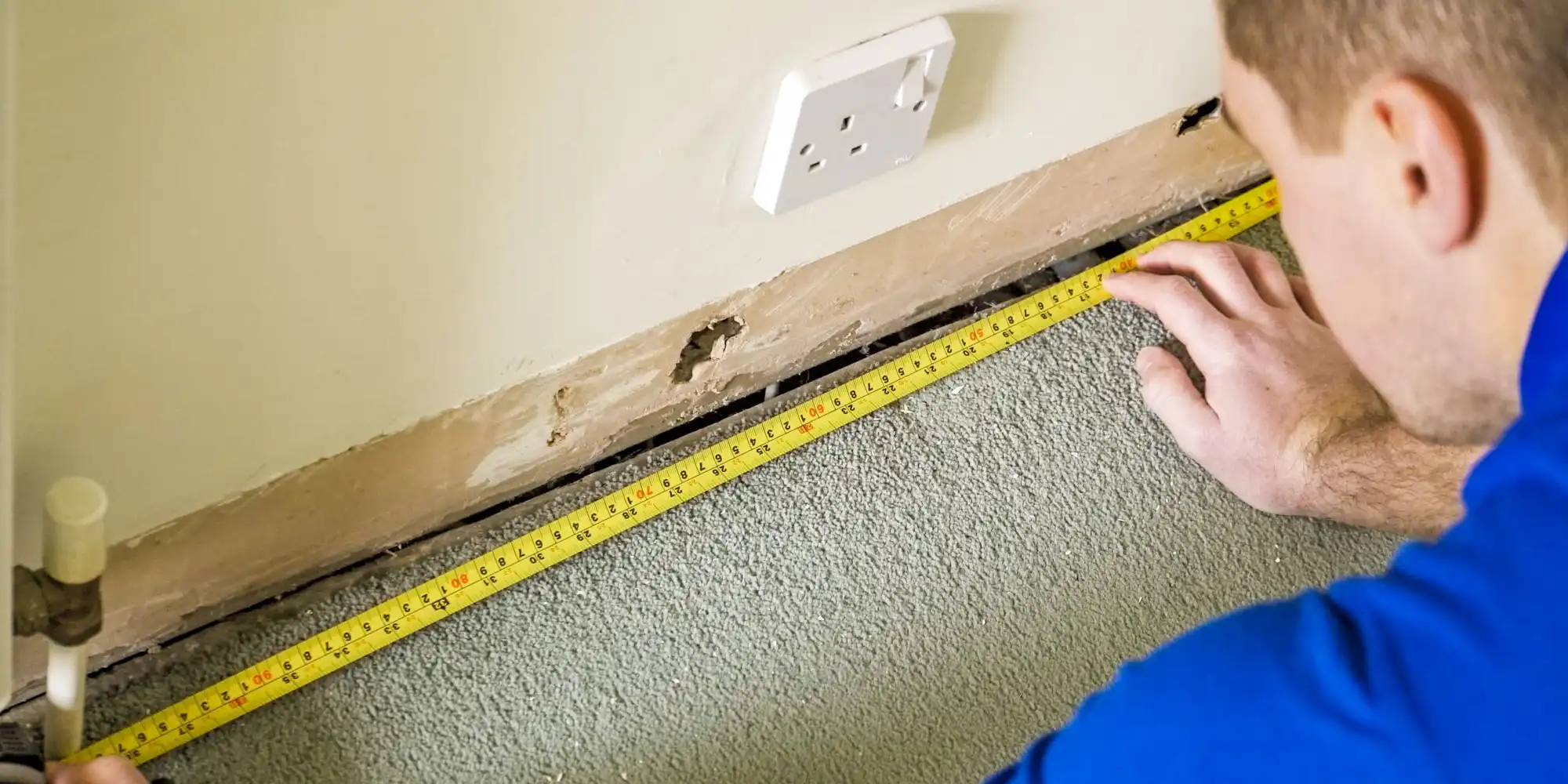 wickes-decorating-fitting-skirting-boards-2.webp