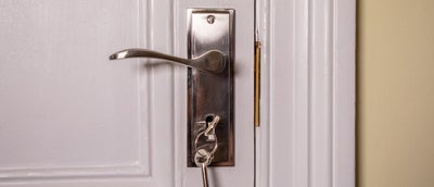 2018-Wickes-How-To-Fit-Door-Locks-Mortice-Sashlock-9.jpg