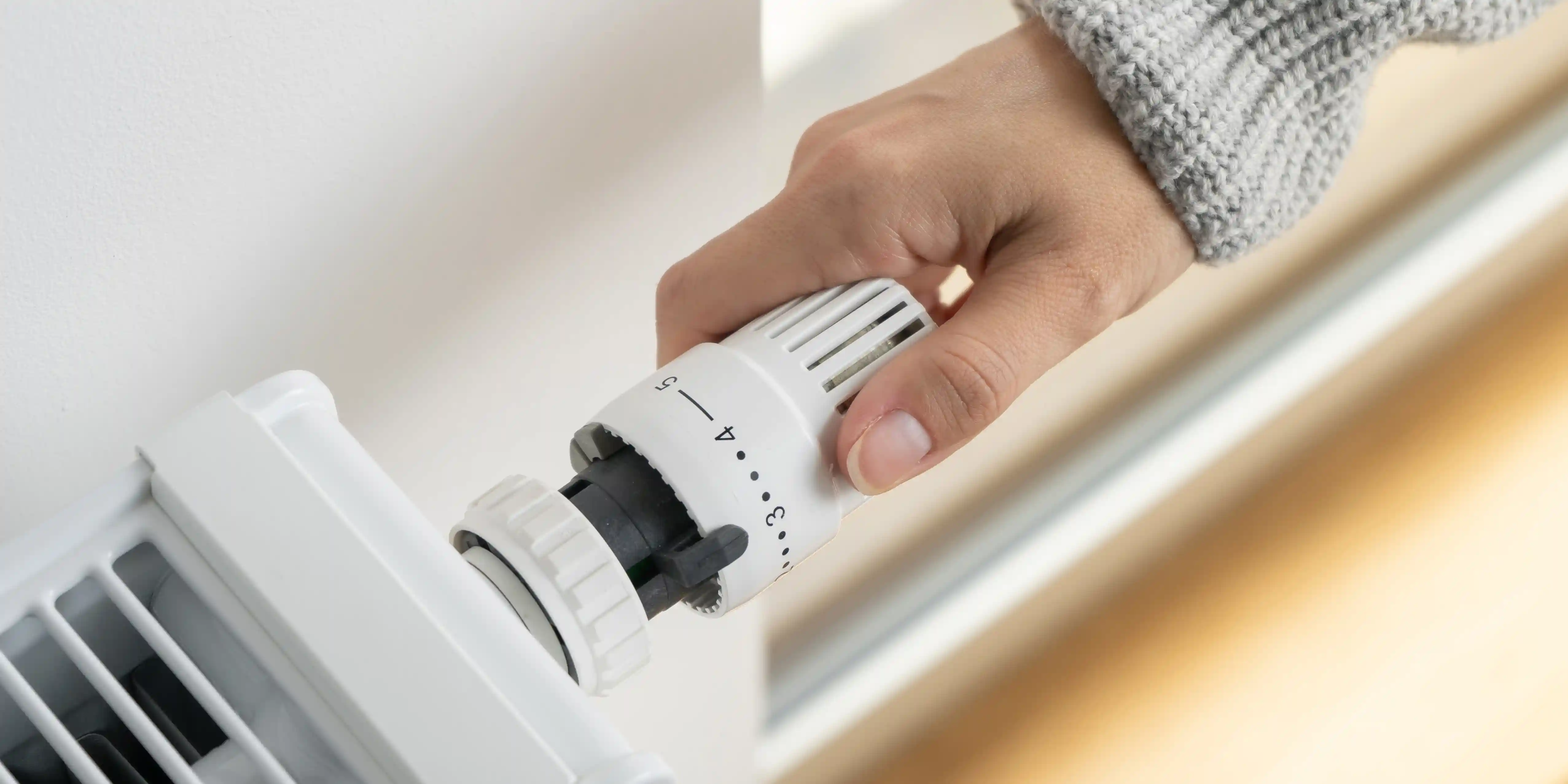wickes-heating-plumbing-how-to-replace-radiator-3.webp