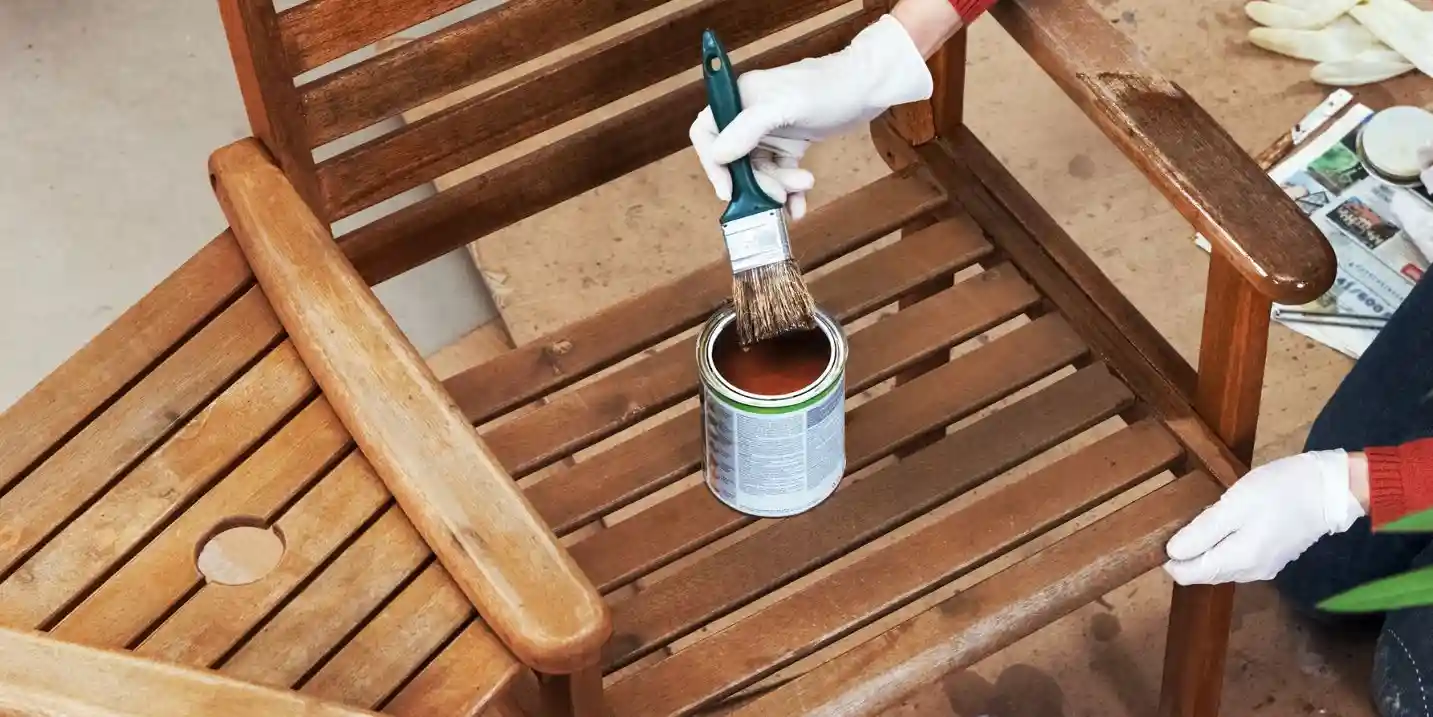 wickes-decorating-how-to-varnish-wood-36.webp
