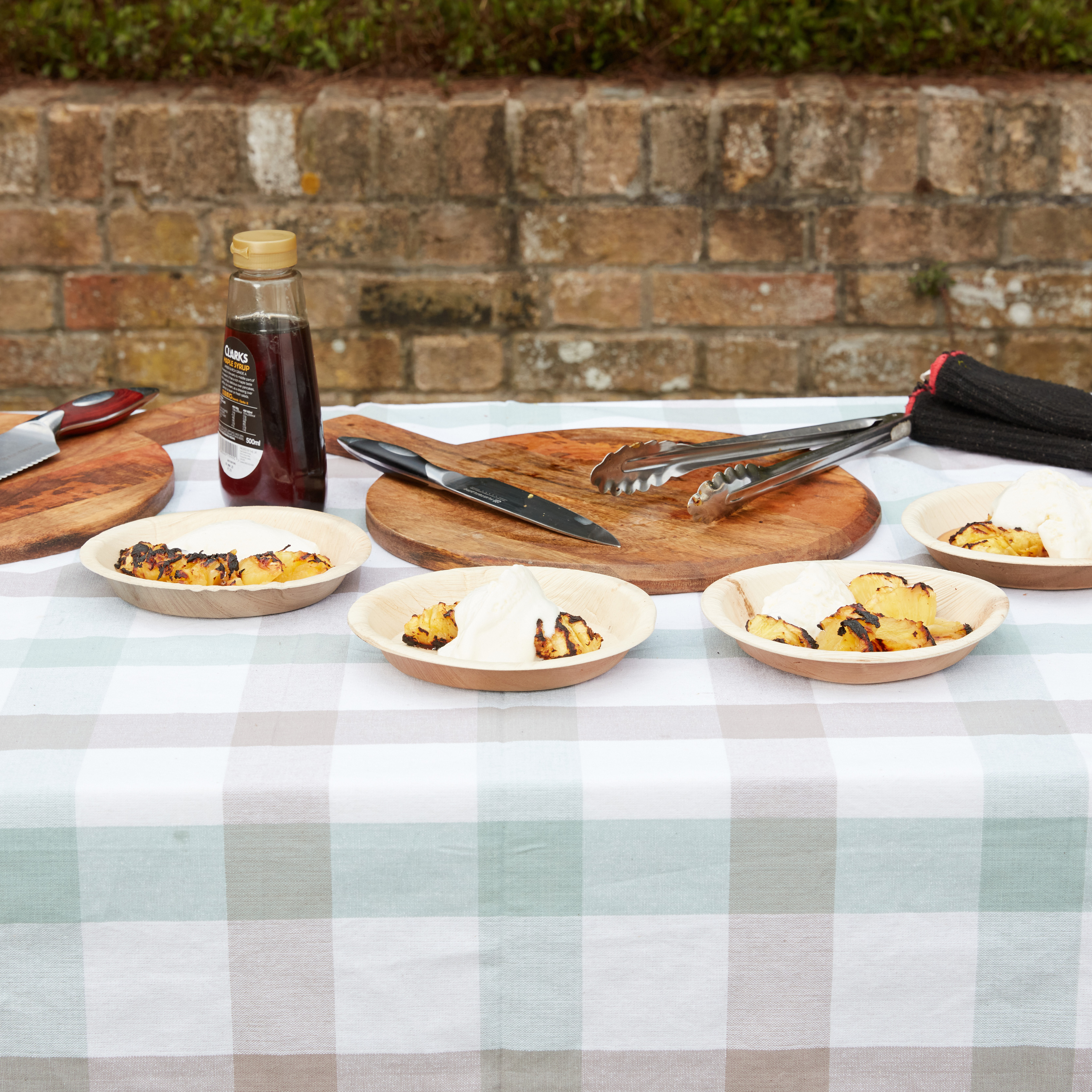 BBQ pineapple dessert recipe