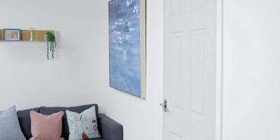 How to fix a broken door handle | Wickes.co.uk