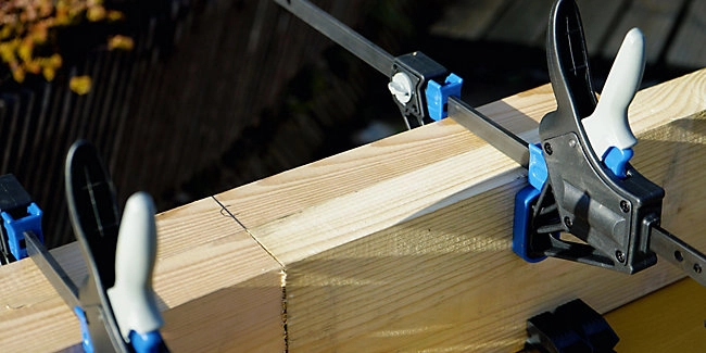 wickes-garden-install-composite-decking-7.webp