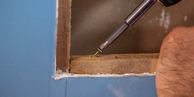 27.How-To-Repair-Walls-Large-Hole-8.jpeg